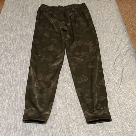 Mens camo sweatpants - Picture 2 of 4